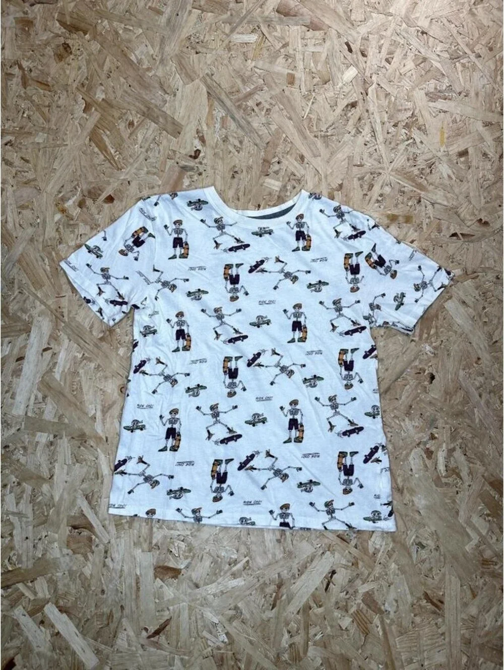 Old Navy Boys Softest Tee XL 14-16 White Skeleton Skateboard Graphic T-Shirt